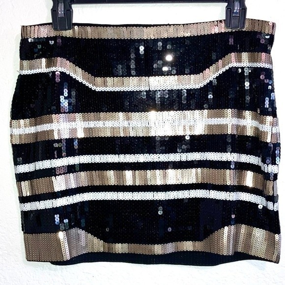 Express Sequins Gold Black Mini Skirt Size Small - Picture 1 of 6